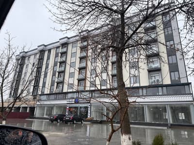 Дом сотилади,коробка холатида.