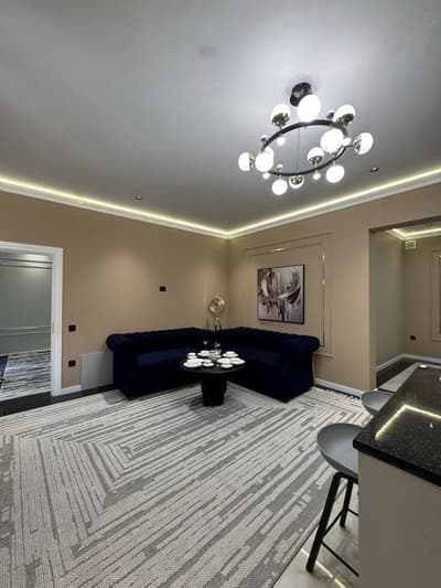 Uy sotiladi srochna kelishiladi narxi