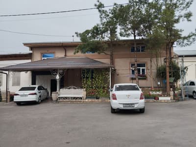 Toshkent shayhantohur tinchlik mahalada uy sotamiz 4.5 sutuk