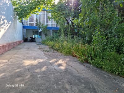 Srochna Ikki qavatli kotta xovli sotiladi.