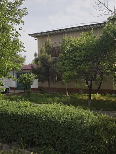 Барча кулайликларга эга 8 соткли ховли сотилади