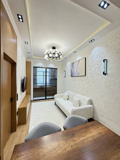 Юнусабад р-он.   Hoвостройка.  3ком. Новый ремонт. 57 m2