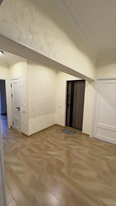 Сотилади Беруний Хувайдо тойхона оркасида 4/4/9 92м2