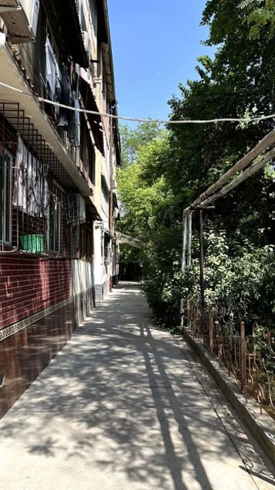 3/3/4, 59.3 кв.м, кирпич, Яшнабадский Хокимиат, напротив ГАИ и церкви