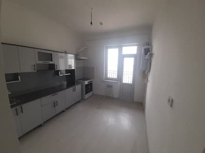 Kvartira srochno sotiladi Olmos maxallasi 3/2/16 72m2