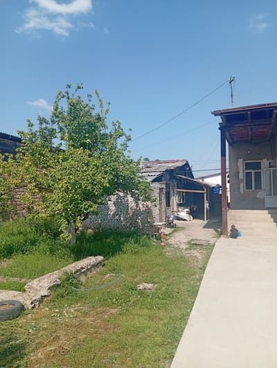 Xovli uy sotiladi 10 sotuk toza