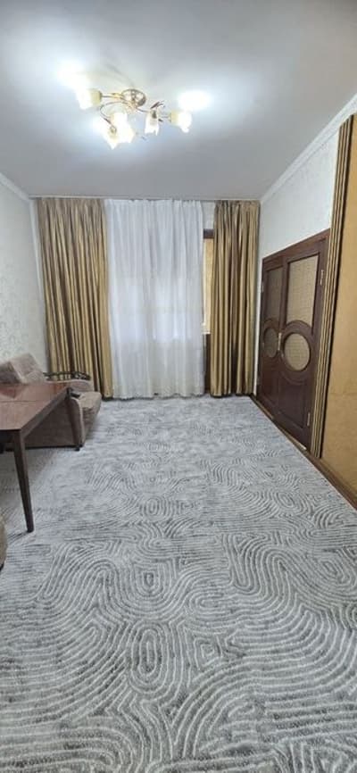 Чиланзар-18 1-комнатная 33м2‼️ 1в2\2\4 Дом  вдоль дороги