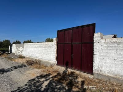 Янги курилган уй сотилади.