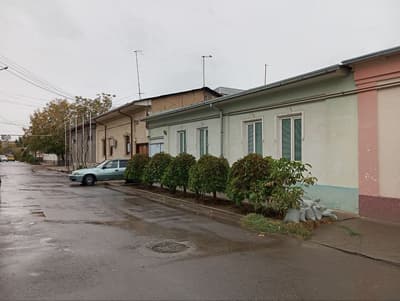 Уй сотилади Чилонзор 8-квартал. 4.2 соток.