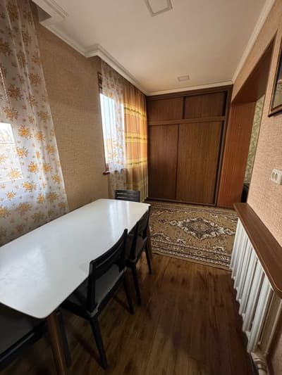 Продаю свою однокомнатную квартиру Новза 2/4/4