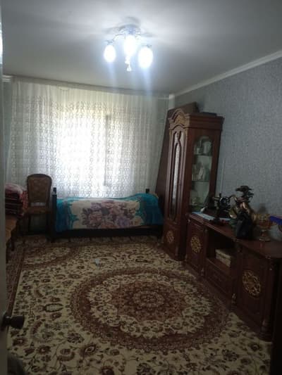 Продаю 4-х комнатную квартиру Янгихает Дустлик 2