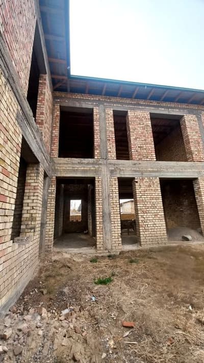 Сергели ул. Чорток 5 соток 10 комнат 2 этажа