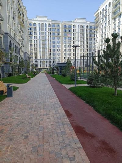 Буюк Ипак Йули. "NRG Mirzo-Ulugbek". 4/9/12.