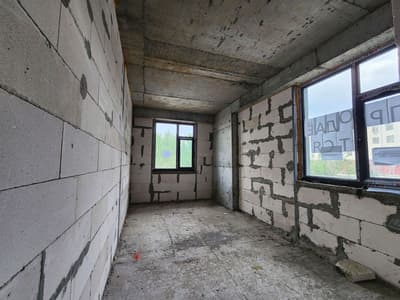 3 хонали каробка квартира сотилади