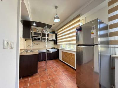 Ц-7 Цум 2/2/4 чистая ориентир кафе Bon улица Чимкентская 110 школа !