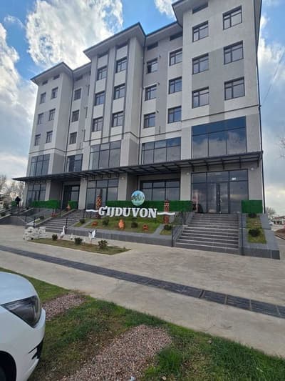 Nurafshon Shaxrida  Novastroyka KVARTIRALAR  Sotiladi KADASTRI TAYYOR