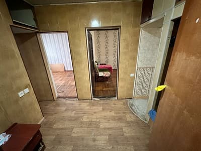 Продаю квартиру в Сергели спутник 4 ( 77 серия ) 2/4/4