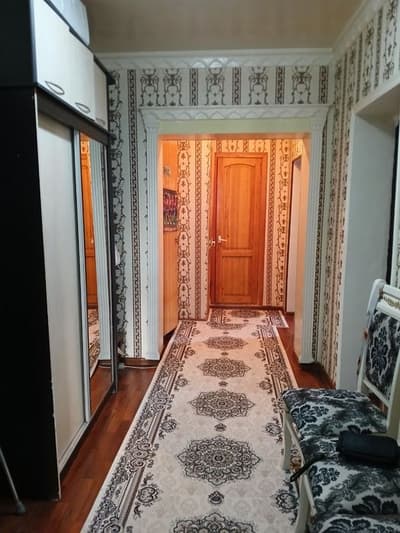 Яшнаобод тум.Куйлик бозор атрофида.3хона 3этаж 9эт-да.Умум.майд:79кв.м