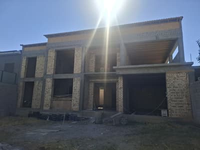 Oqtoshda srochna karopka dacha sotiladi