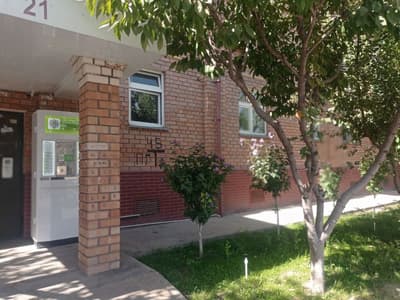 Uy sotiladi Yangi hayot tumani 1-qavvatda 3 xonali uy sotiladi