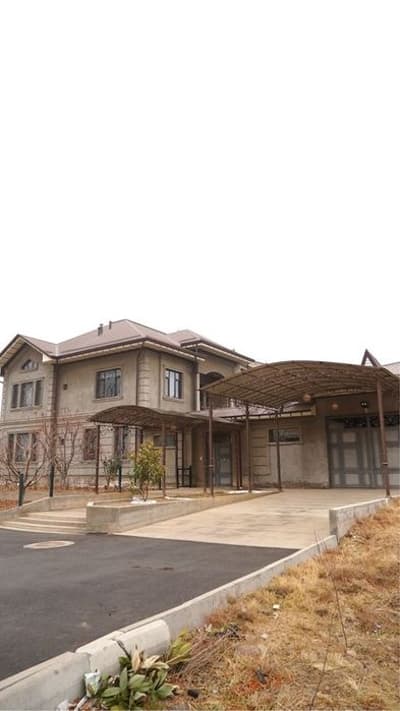 Katta Hasanboy Brodvey kocha 4 sotix 10 ta xona