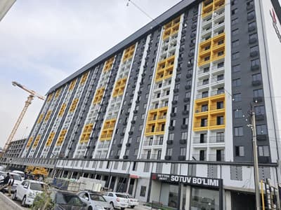 Uy sotiladi novostroyka