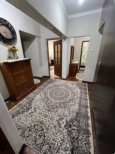 Продается квартира Юнусабад 8кв 4/7/9