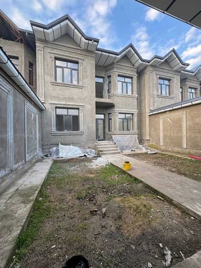 Сергели. Хонобод  махалляси. 2 сотихда 5 хонали зор уй сотаман .