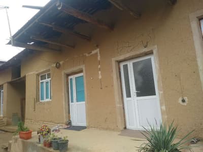 Уй сотилади. 6 сотих