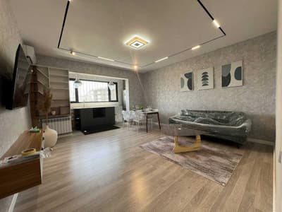 Продам 2 в 3 комнатную(65кв.м) Ташсельмаш.парк Ашхабад