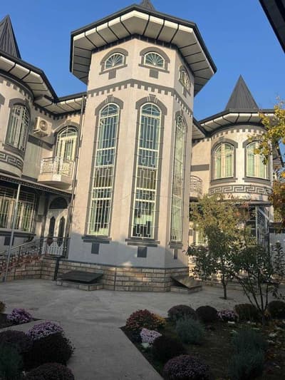 Яккасарай  Ориентир: ул. Нукусская, 3 уровня, участок 6,8 соток