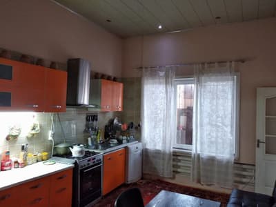 Сотилади Дом Мирабад Махаля Тонг Юлдузи 2,7 сотки Фасад 20м ор. ГАИ