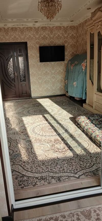 Янгихаёт тумани Дўстлик-1 да срочна 2-хонали  квартира сотилади