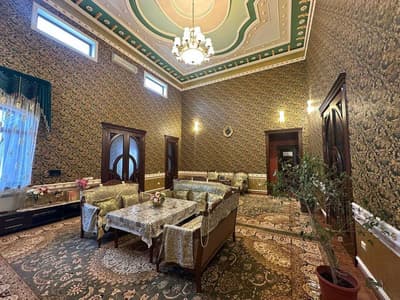 СРОЧНО продается дом на 7,5+5 сотках на Юнус абаде Чинабад от собствен