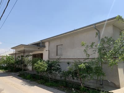 Uy sotiladi bektemirda 5 yarm sotix 7 xona hamma narsasi bor gaz