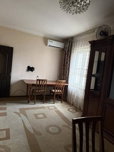 Юнусабад 9 квартал. Продается  квартира  2/5/5