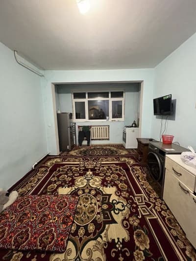 Сергели 8 да 2 хона 9 этаж срочно сотилади