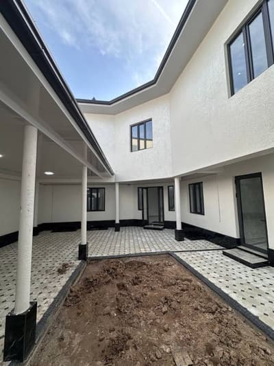 Sergeli xonobod 2.5 sotix 5 xona yaxlit padval