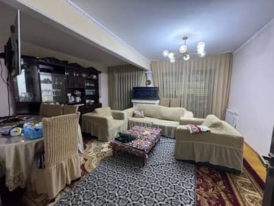 Продается 4-комнатная квартира, массив Ахмад Югнаки, начало массива