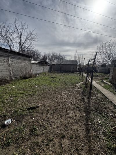 Дом акавак 6 соток очень  хорошая махаля!!!