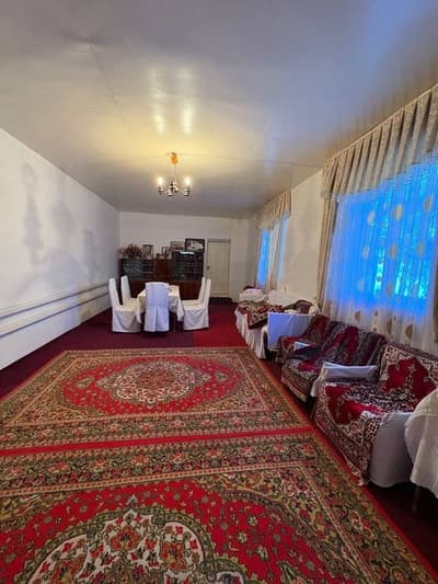 Срочно ховли сотилади Чакaр махаллада жойлашган.