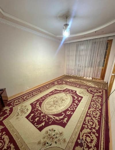 2/1/4 Ялангач Продается квартира балкон 1.5х3