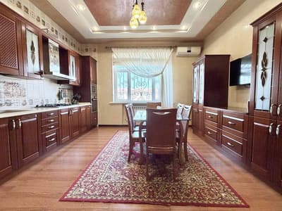 Продается 4-х комнатная квартира в габусе в Мирабадском районе