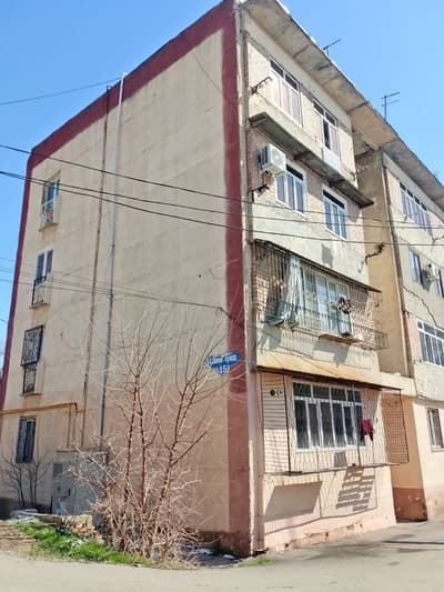 Uy sotiladi 3 xonali