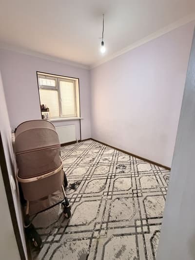 Узимни янги хаёт 5 а даги 2 хонали уйимни сотаман 45 кв 57200