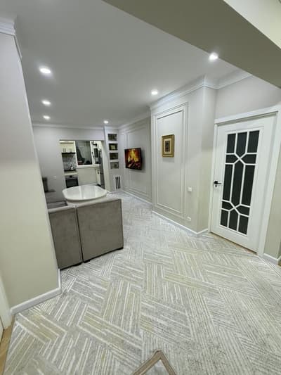 Продаётся своя 4х комнатная квартира на Сергели 8а