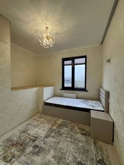 Продаётся 3-х ком таунхаус Буюк ипак йули метро