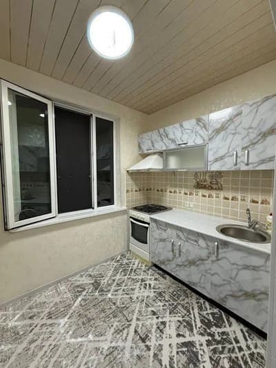 Продаётся 2-комн квартира. 2/4/5 на Сергели 4.