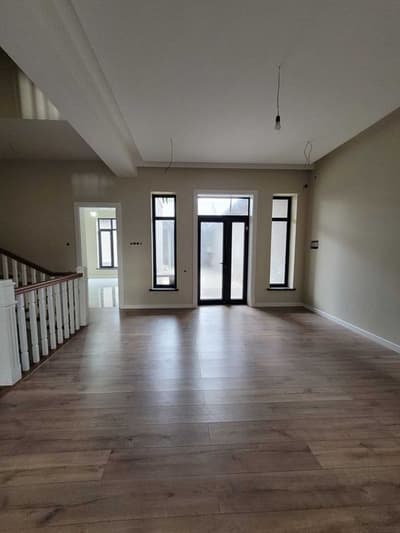 Продается евродом. Шастри