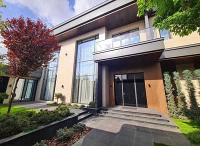 Продаётся роскошный евродом премиум класса Локация: ул. Никитина VIP!!